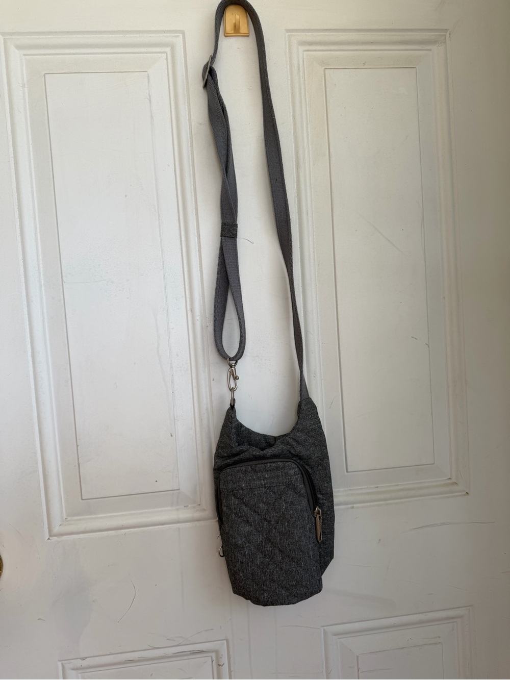 Gray Quilted Crossbody Sling Bag Bottle Holder - Travelon - Picture 3 of 6